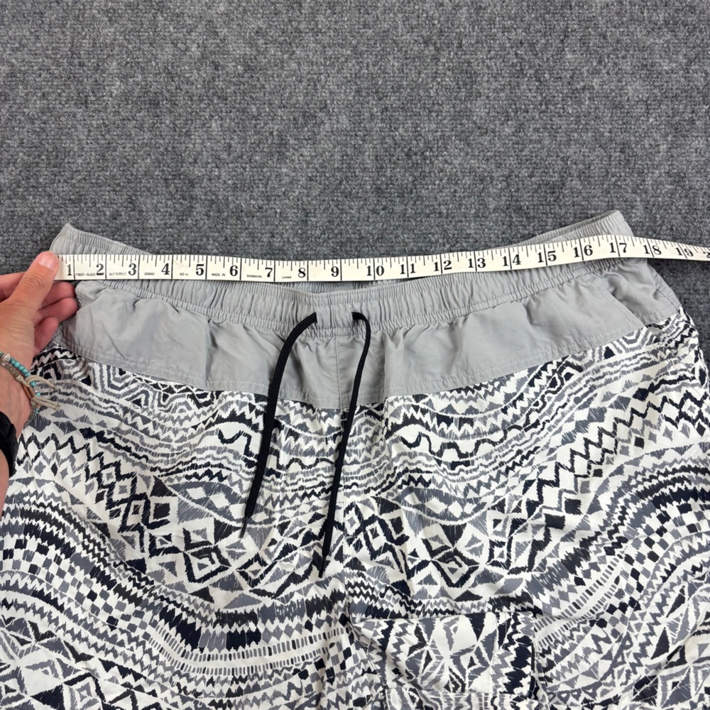 COLUMBIA Women’s Sandy River Shorts Grey/White/Black Water shorts size: XL - Picture 4 of 9